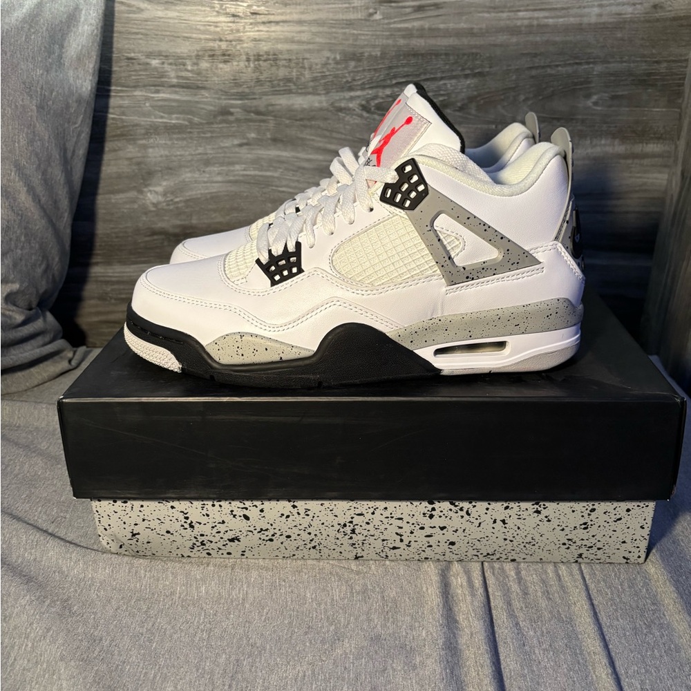 Jordan 4 ‘Cement’ - Size 9.5 Men’s